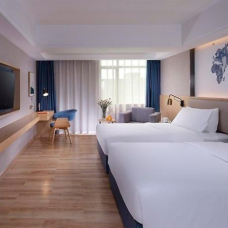 Kyriad Marvelous Hotel Dongguan Changan Light Rail Station Экстерьер фото