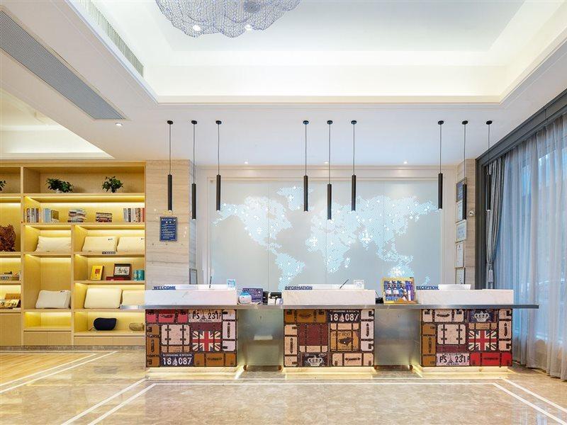 Kyriad Marvelous Hotel Dongguan Changan Light Rail Station Экстерьер фото
