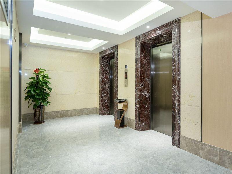 Kyriad Marvelous Hotel Dongguan Changan Light Rail Station Экстерьер фото